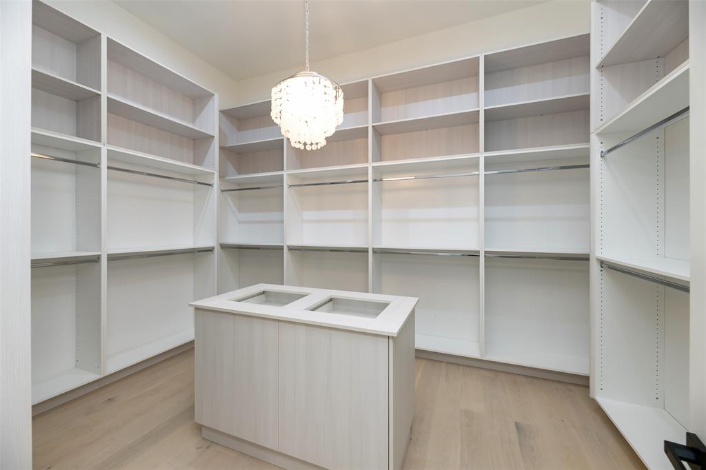 Ross Ave Annex - Residential