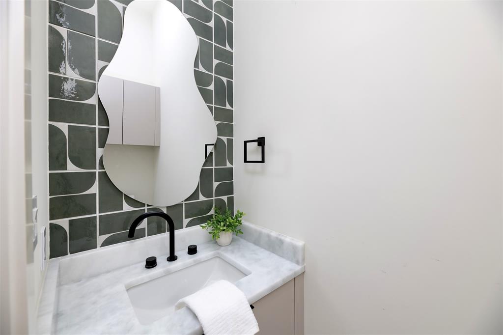 Ross Ave Annex - Residential