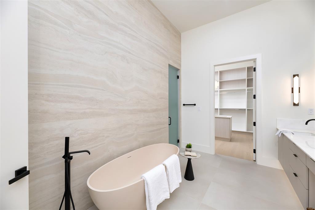 Ross Ave Annex - Residential