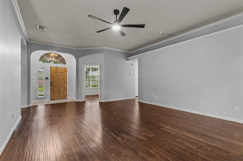 110 Chinaberry Trail