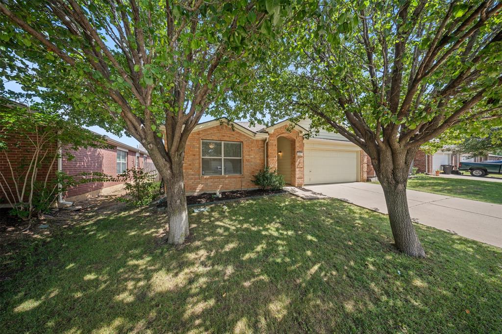 1813 Little Deer Lane