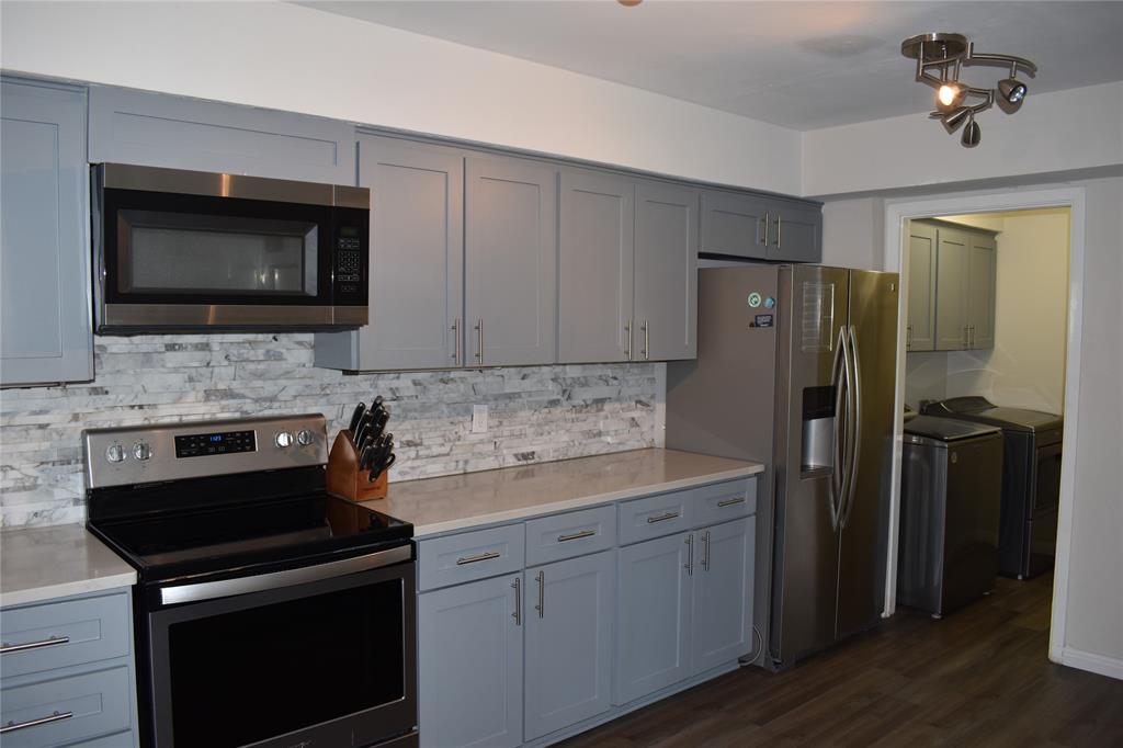 Country Place Twnhs 01 - Residential