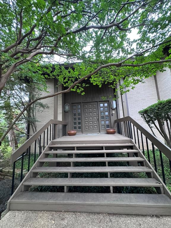 200 Balboa Court