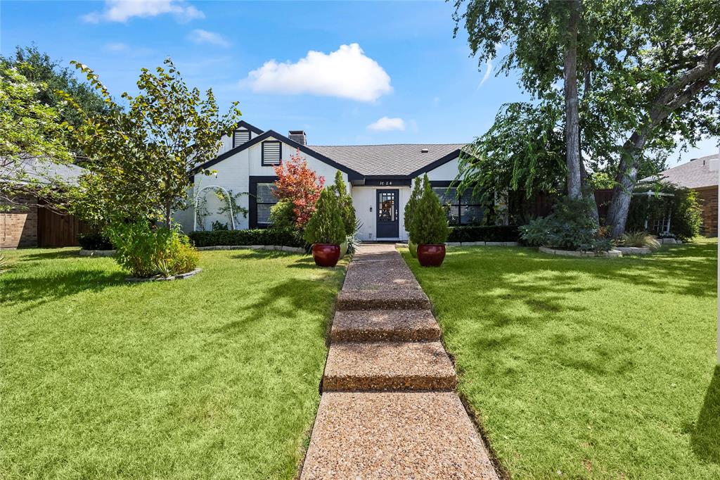 3724 Solarium Place