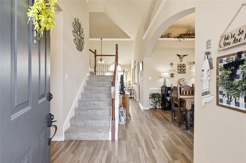 6957 Bent Spur Drive