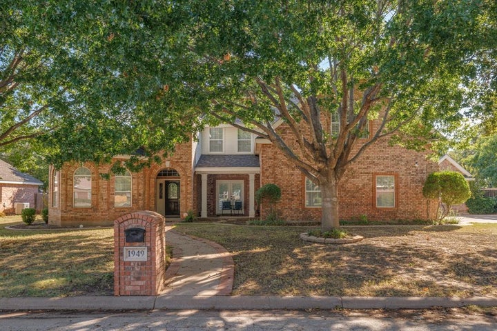 Photo 1 of 11 — 1949 Cynthia Court, Abilene, TX 79602