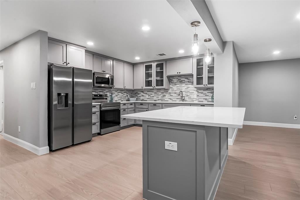 2401 Sybil Drive