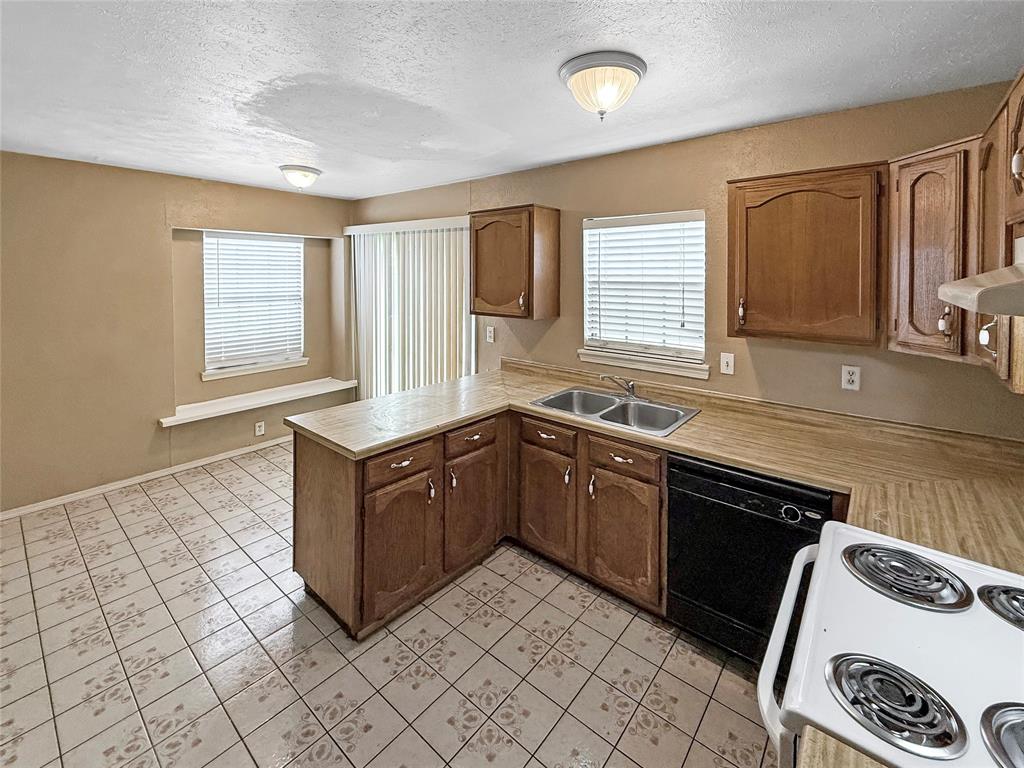 Meadow Creek #1 Add - Residential Lease