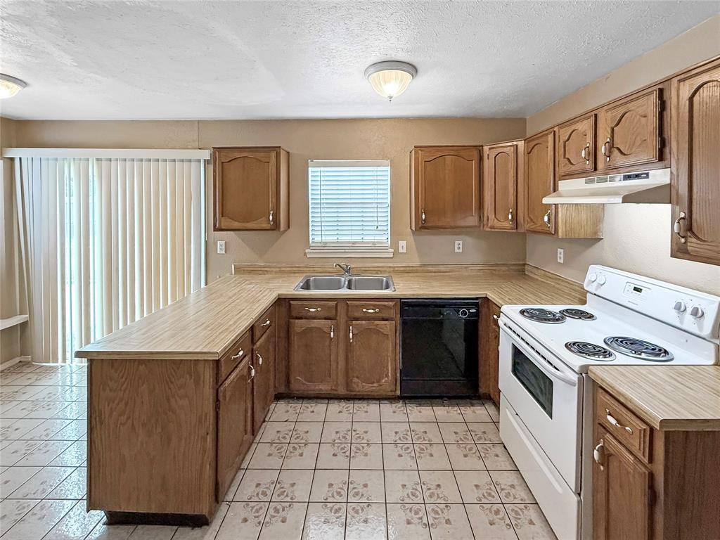 Meadow Creek #1 Add - Residential Lease