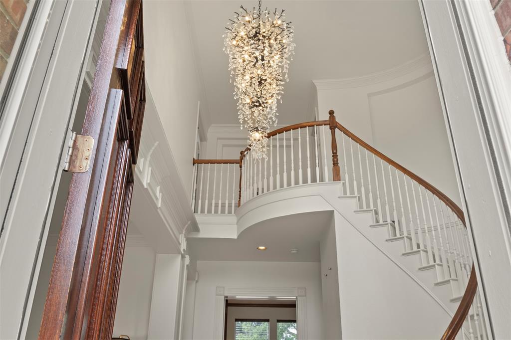 1207 Conroe Drive