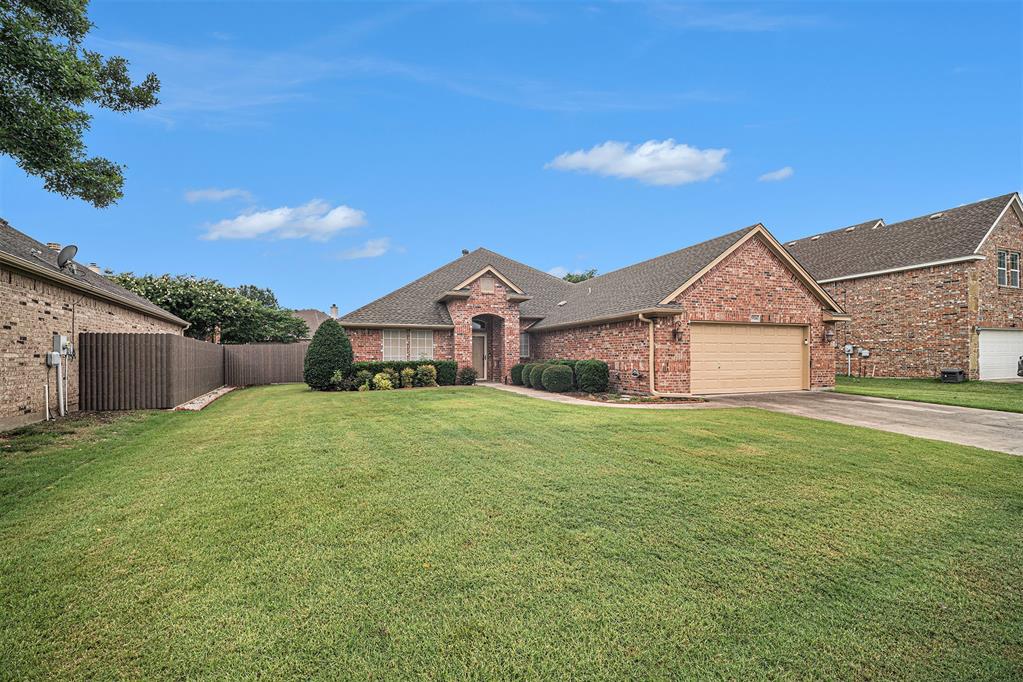5516 La Bandera Trail