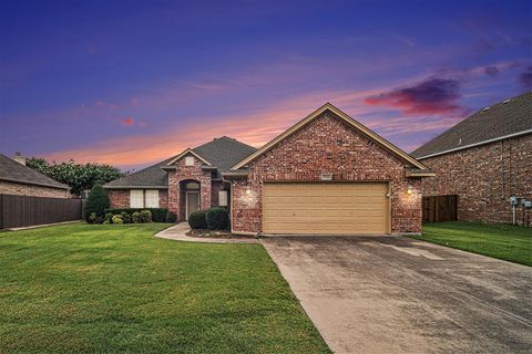 5516 La Bandera Trail Benbrook TX 76126