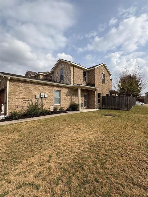 Property photo of 5900 Stone Mountain Road, The Colony, TX 75056