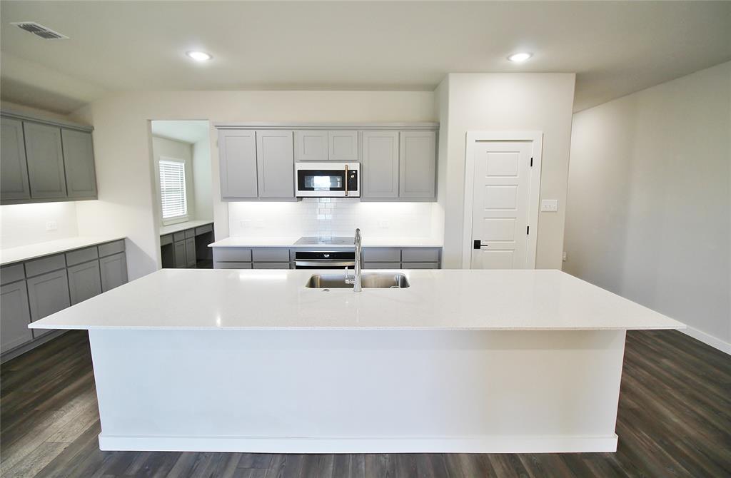 Buffalo Rdg Ph 6 - Residential Lease