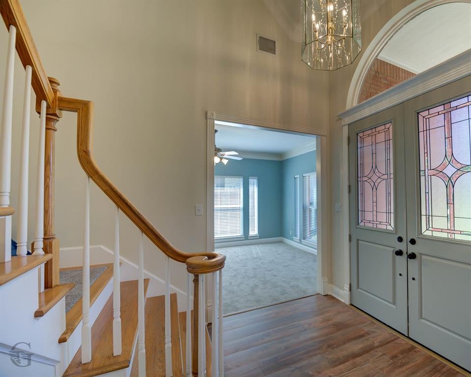532 Parklane Drive
