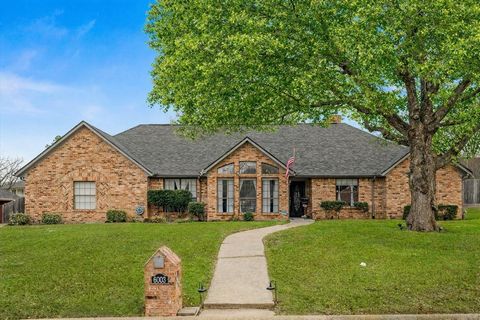 Photo of 6003 Horne Drive, Greenville, TX 75402 (MLS # 21202711)