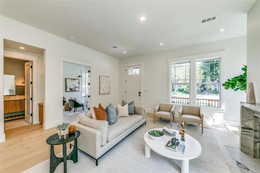 5438 Bonita Avenue