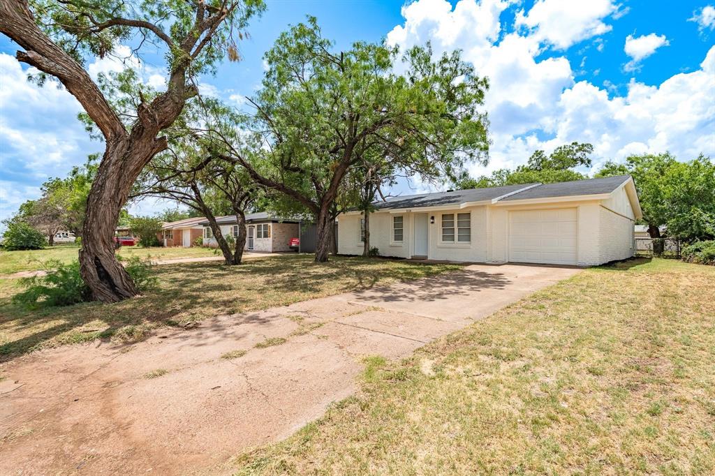 2118 N Mockingbird Lane