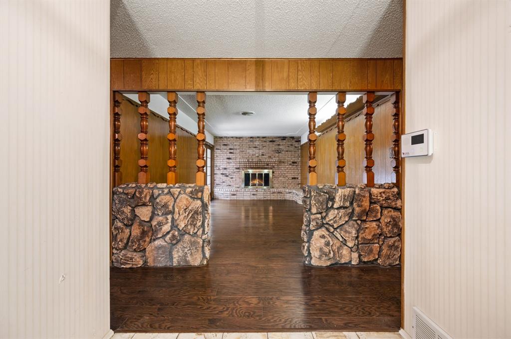 5017 Montclair. Drive