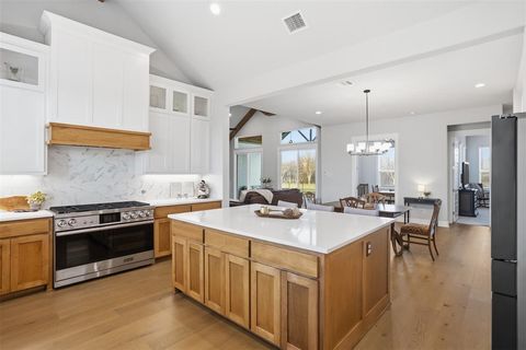 Tiny photo for 520 Fox Hill Court, Waxahachie, TX 75167 (MLS # 21200610)