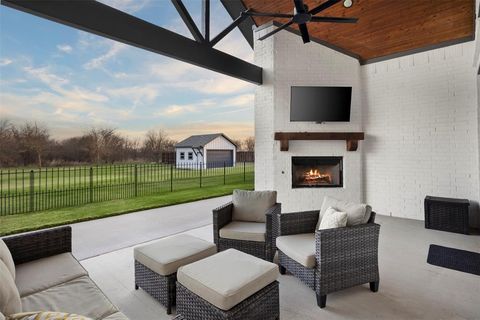 Tiny photo for 520 Fox Hill Court, Waxahachie, TX 75167 (MLS # 21200610)