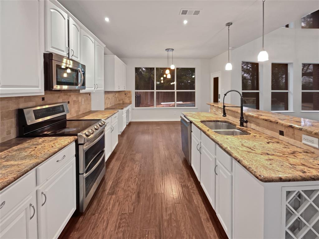 815 Creekstone Court