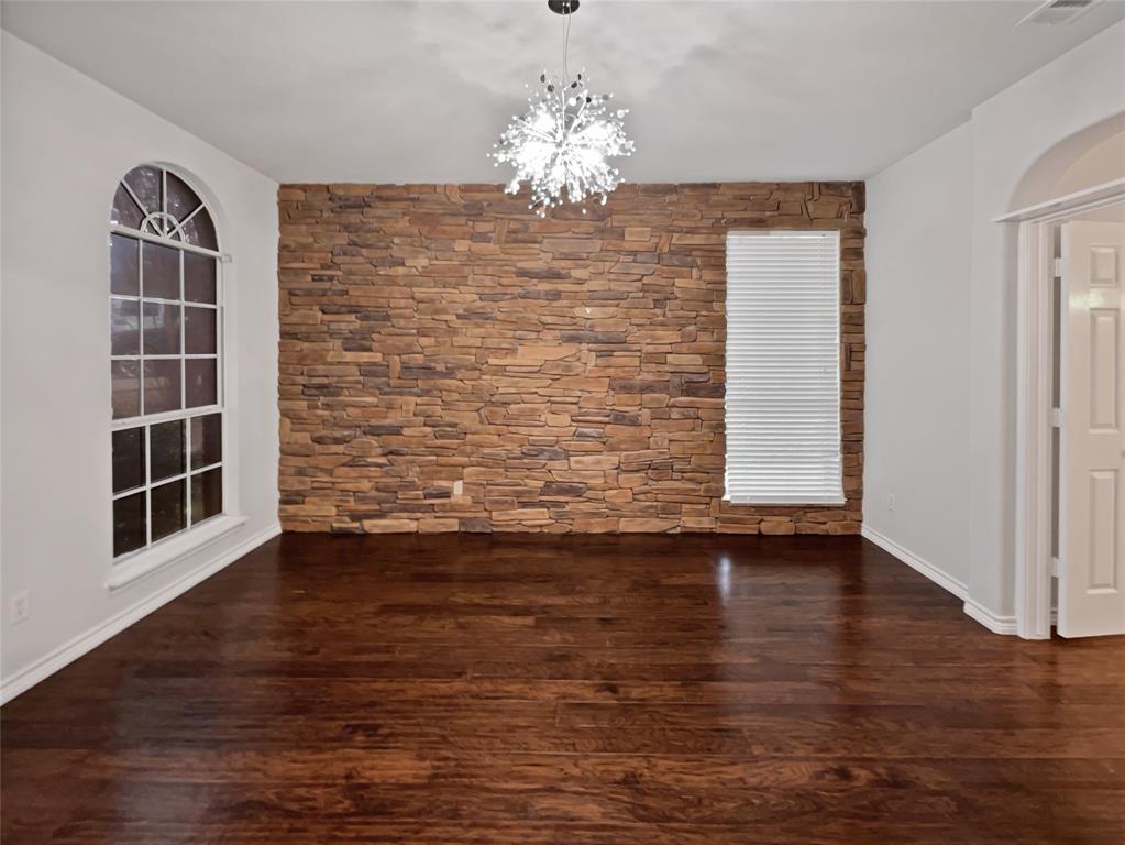 815 Creekstone Court