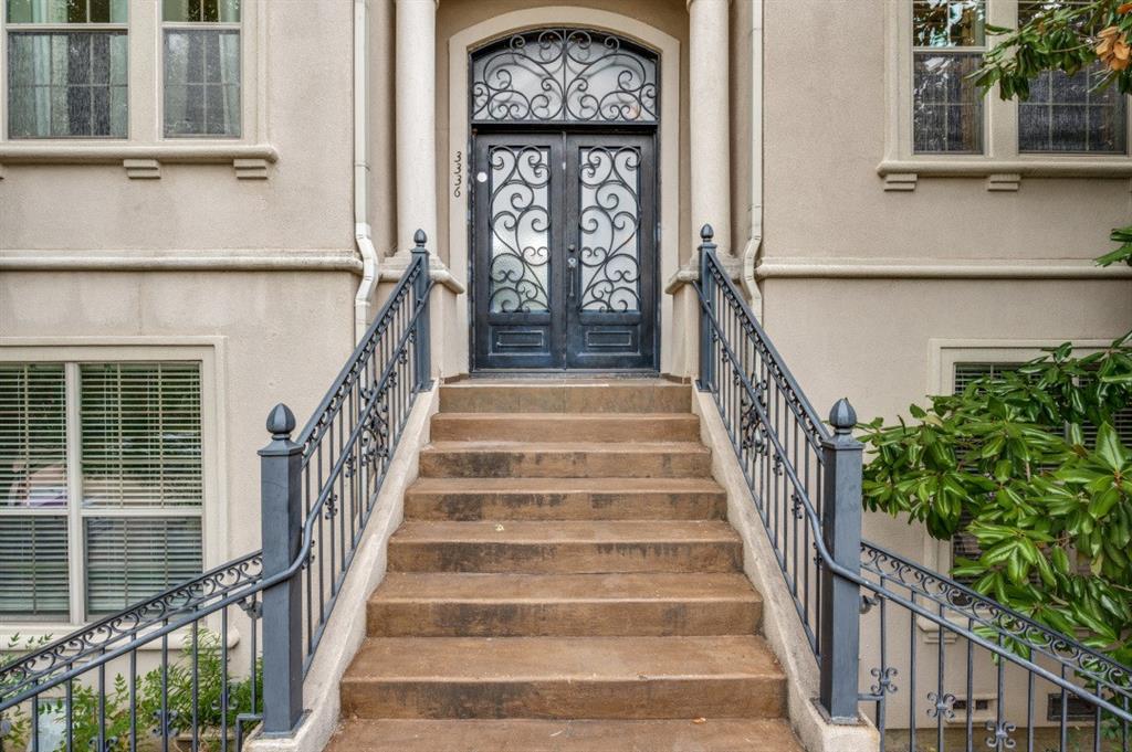 3336 University Park Lane