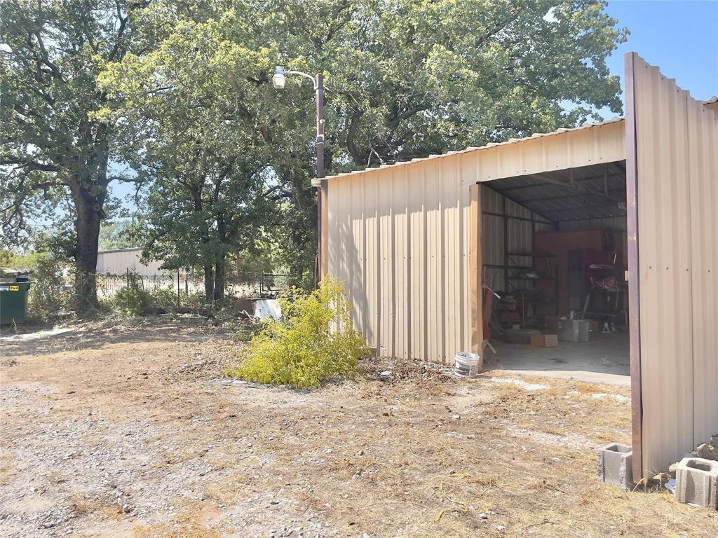 ACRES: 3.80 ABST: 1522 SURVEY: T & P RR CO SUR 13 - Residential