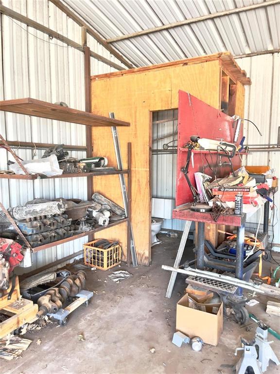 ACRES: 3.80 ABST: 1522 SURVEY: T & P RR CO SUR 13 - Residential