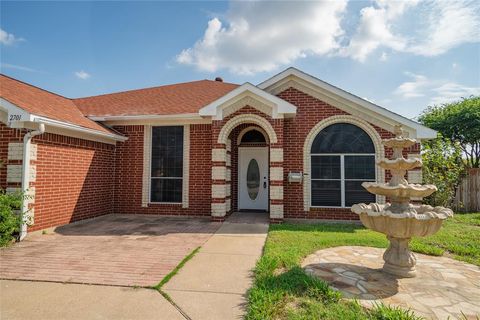 A home in Crowley