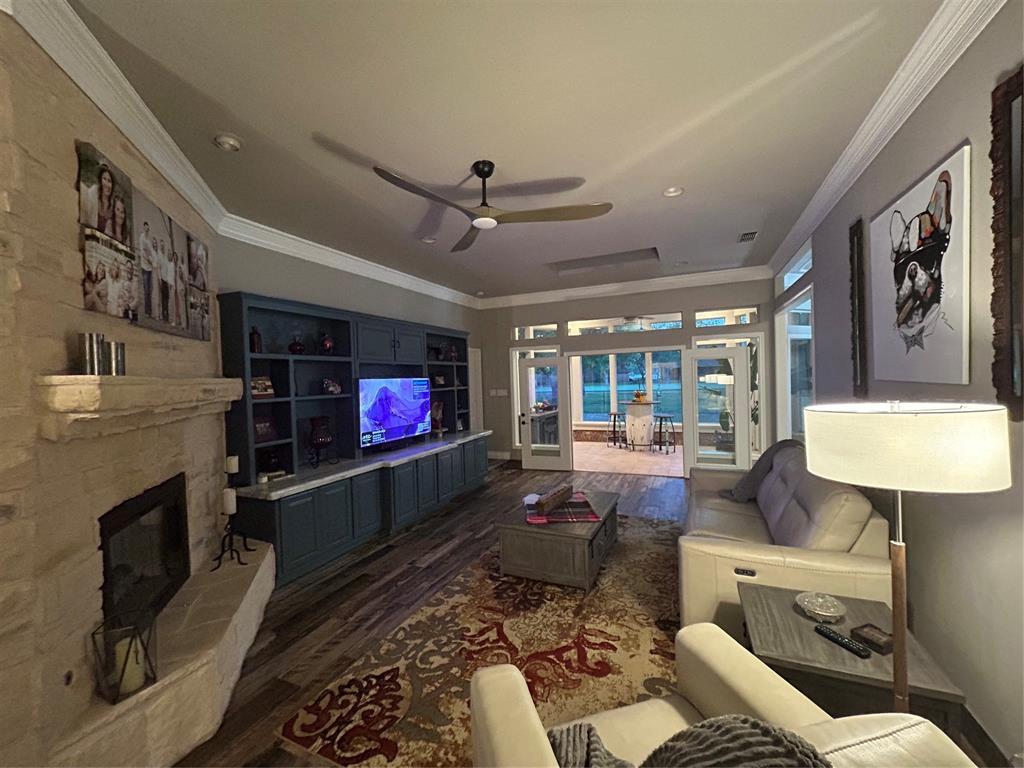 6004 Nutcracker Drive