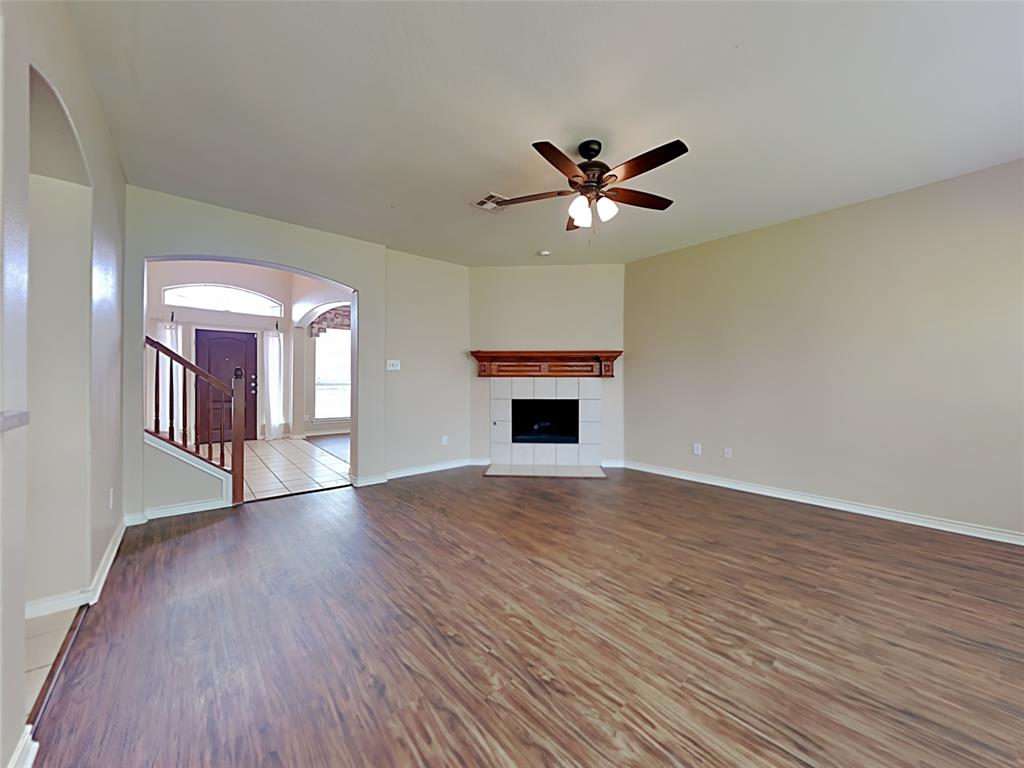 3937 La Tierra Linda Trail