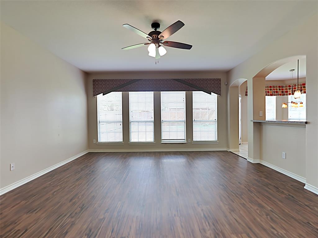 3937 La Tierra Linda Trail
