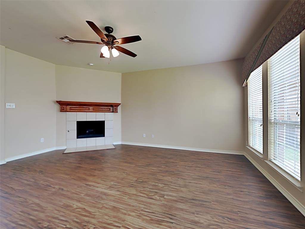 3937 La Tierra Linda Trail