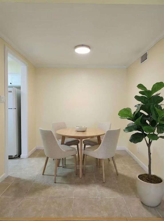 5300 Keller Springs Road 2090