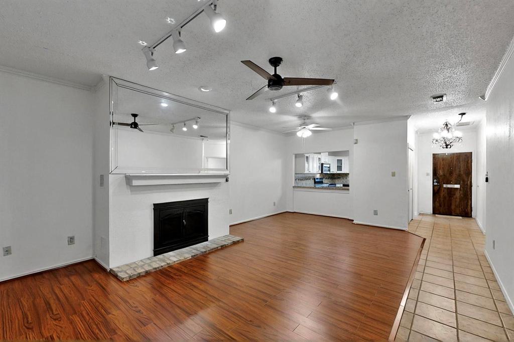 Keller Spgs Condos - Residential