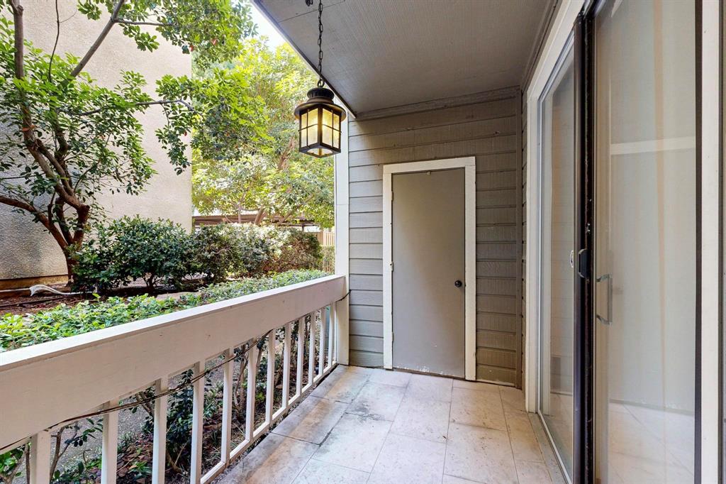 Keller Spgs Condos - Residential