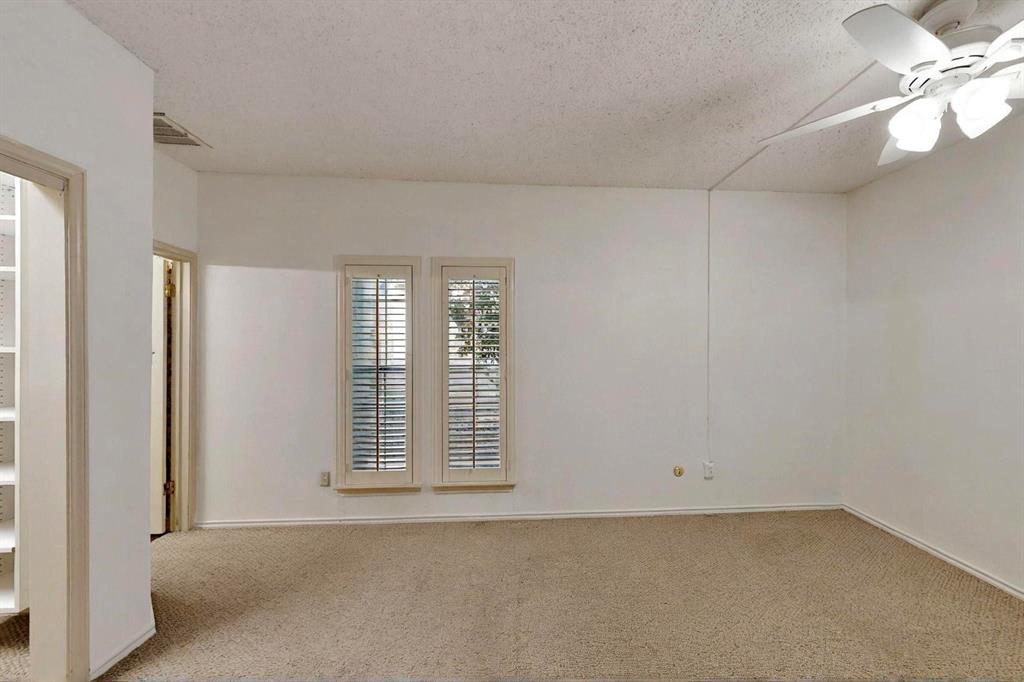 Keller Spgs Condos - Residential