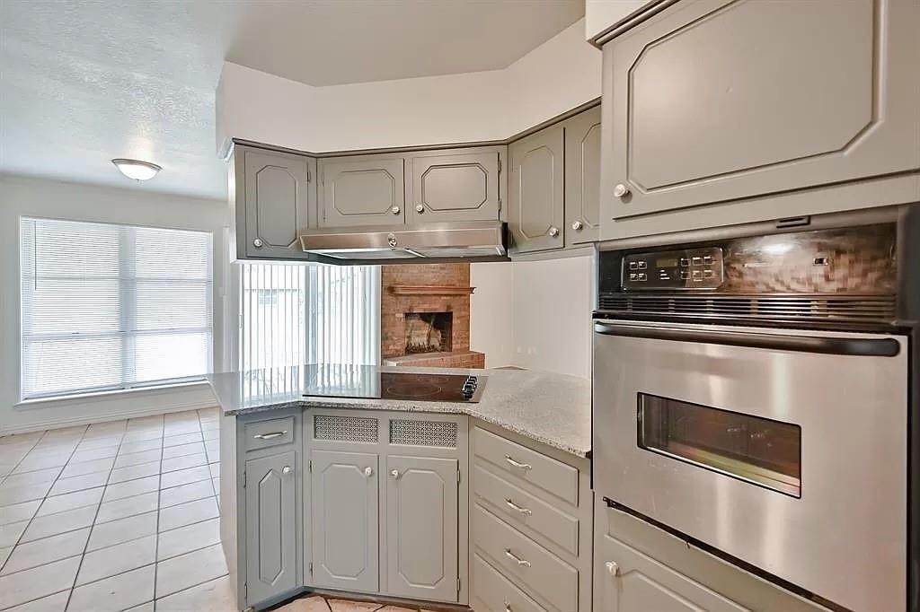 Everman Park Add - Residential Lease