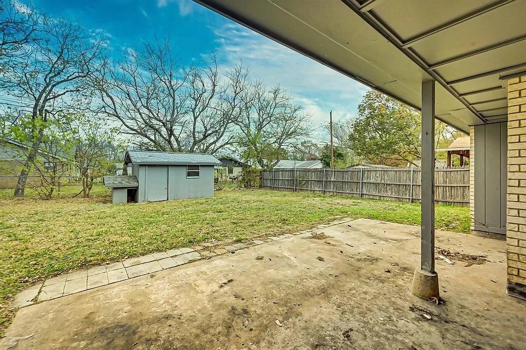 Everman Park Add - Residential Lease