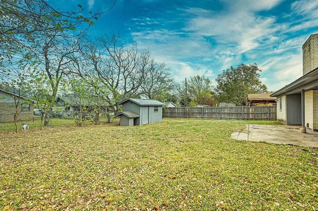 Everman Park Add - Residential Lease