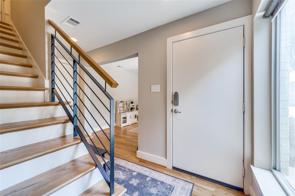 Reserve Utsw Condos - Residential