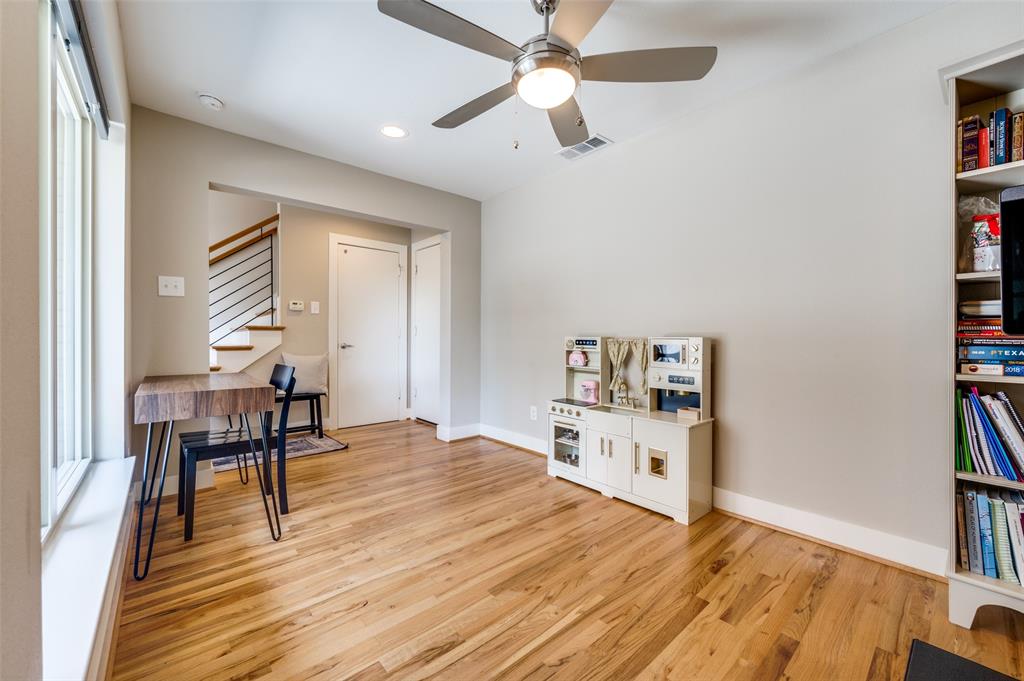 Reserve Utsw Condos - Residential