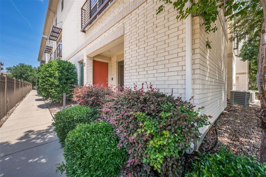 PRIME LOCATION. Walking distance to UT Southwestern Medical Center. FRONT CORNER UNIT OF THE COMPLEX, soft contemporary condo has 10' ceilings, Open and Bright with walls of windows, Oak Floors on all levels and Skylights. Bonus room on first floor can easily be used as 3RD BEDROOM, Study or Second Living area. Oversized 2 Car garage with storage. Second floor has Half Bath, Large Kitchen open to Dining and Living areas, Granite Countertops and an Island. SS Appliances. Third floor has 2 bedrooms with 2 baths including Spa master bath with granite counters with two sinks, designer tile and semi-frameless shower enclosure. REFRIGERATOR, WASHER & DRYER INCLUDED 
structural and front yard maintenance, trash, and water is taken care of by HOA
Investor Friendly. ASSUMABLE LOAN!