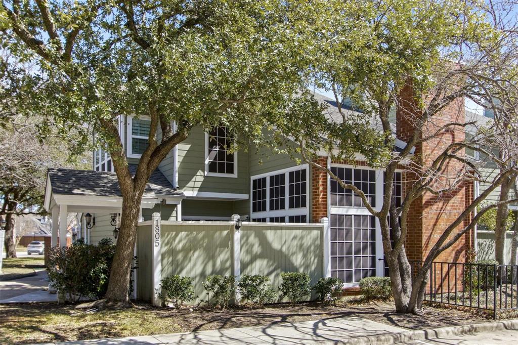 6220 Bentwood Trail 1805