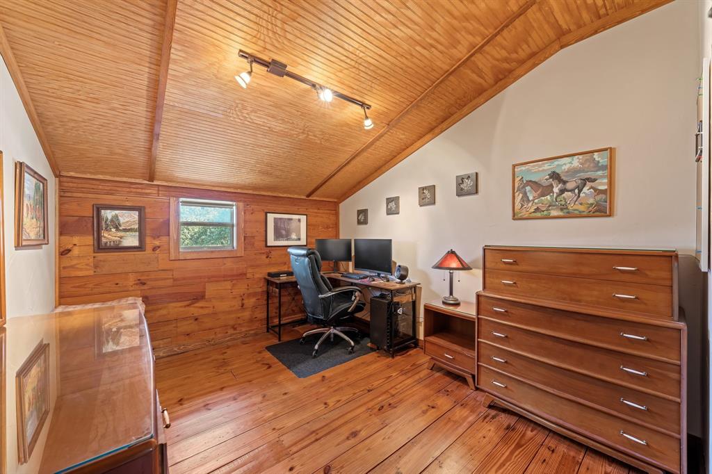 Lake on Flat Creek - Farm