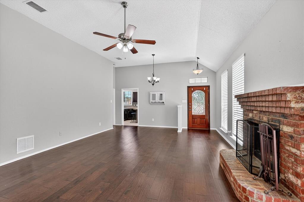 505 Picketts Drive