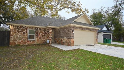 A home in Alvord