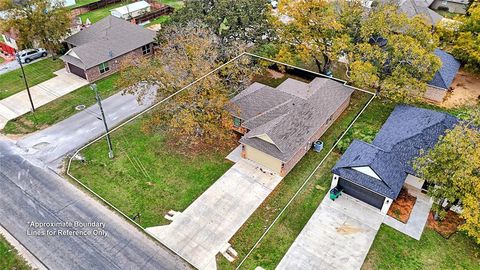 A home in Alvord